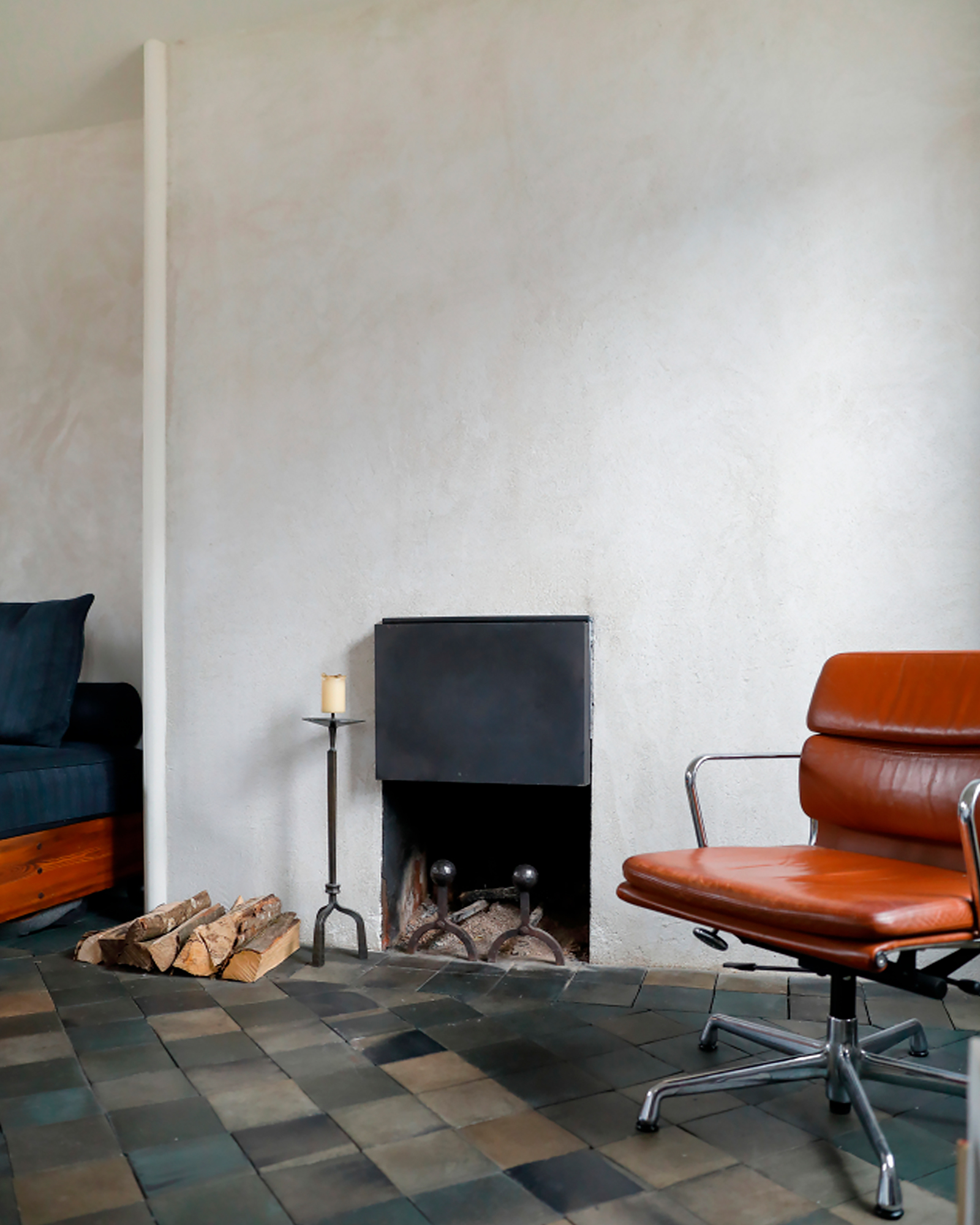 salon avec cheminée appartement Paris