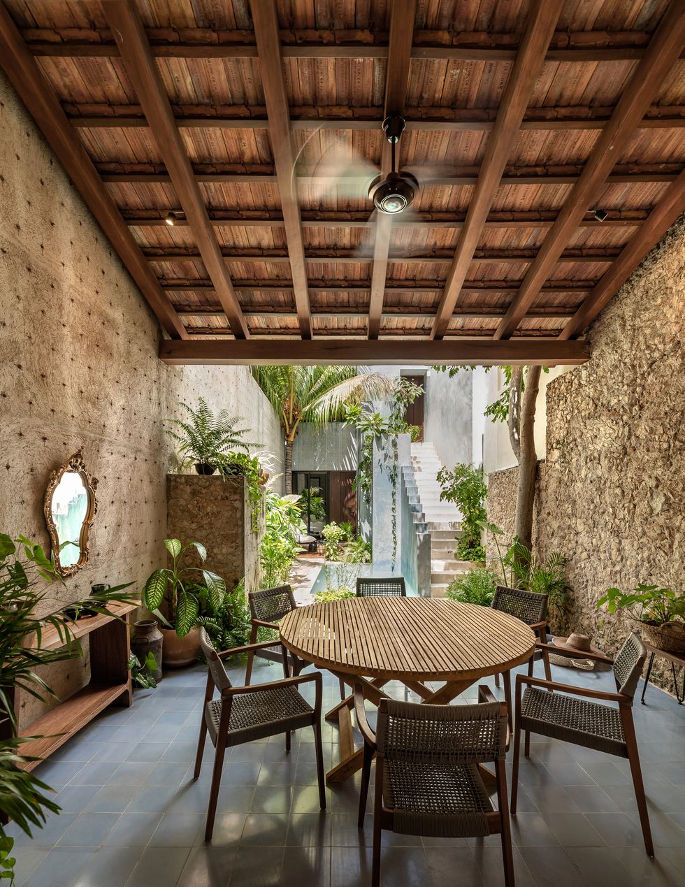 terrasse abritée et petit jardin avec piscine maison rénovée Merida terrasse abritée et petit jardin avec piscine maison rénovée Merida