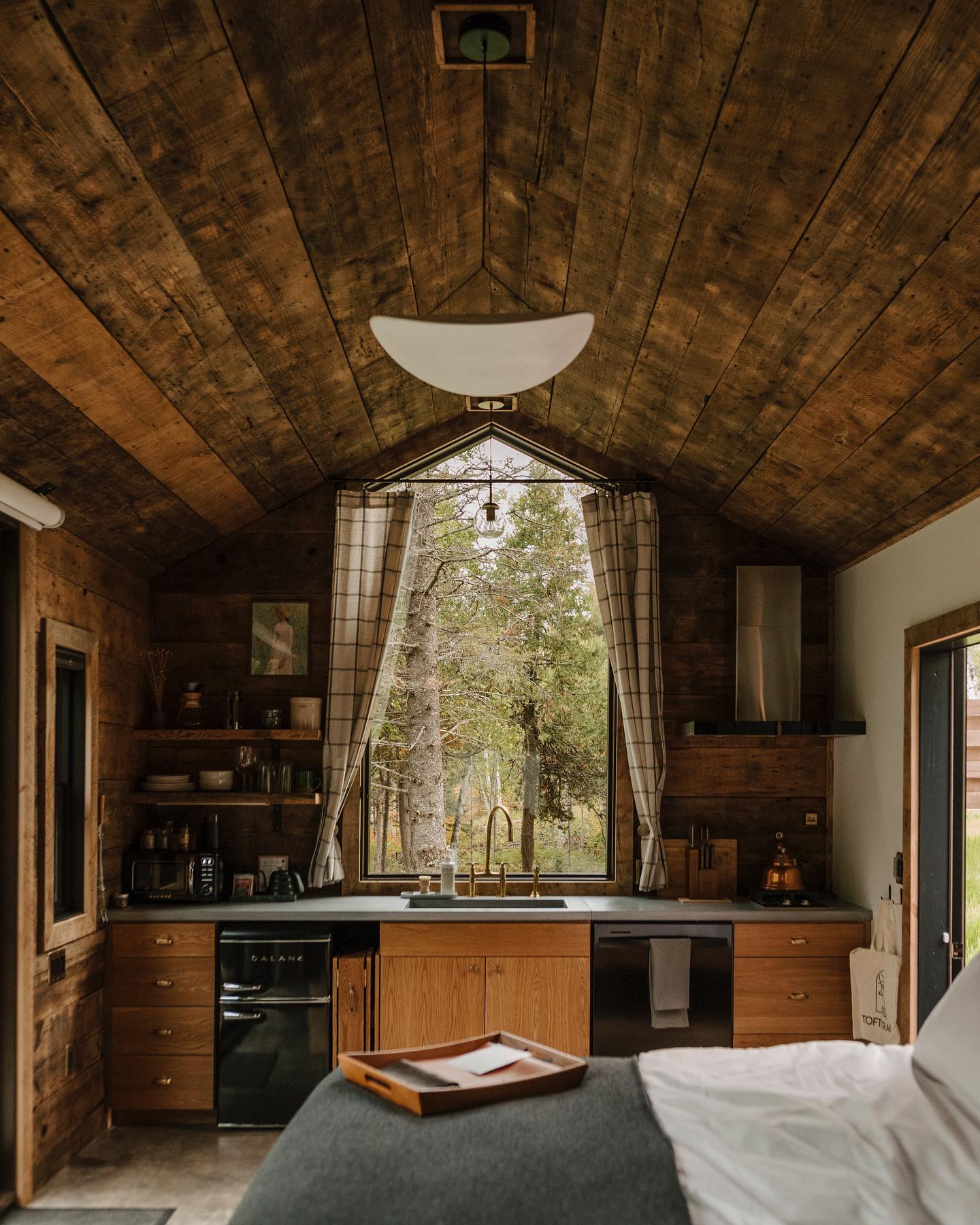 cuisine et chambre petite maison en bois cuisine et chambre petite maison en bois