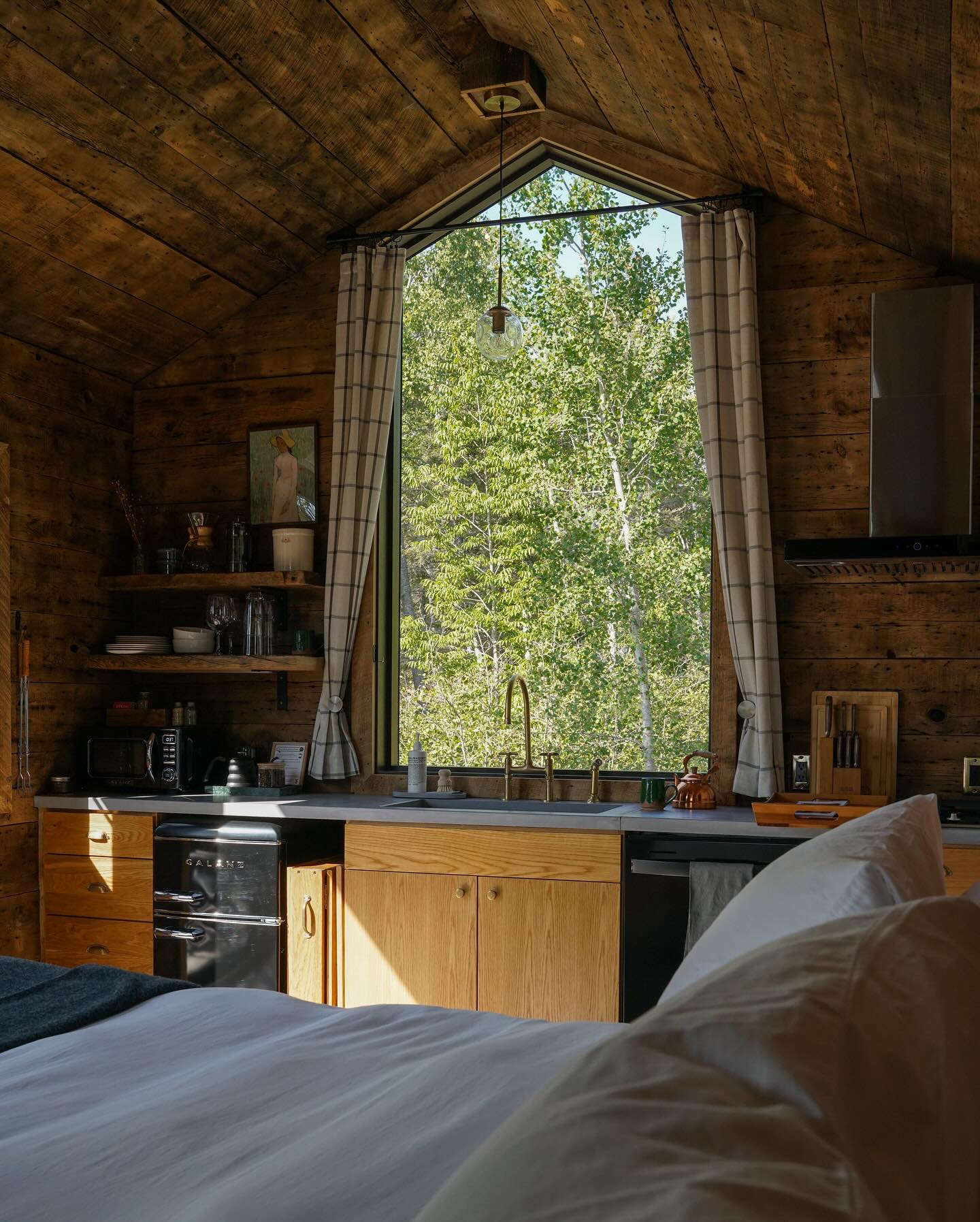 cuisine et chambre petite maison en bois cuisine et chambre petite maison en bois