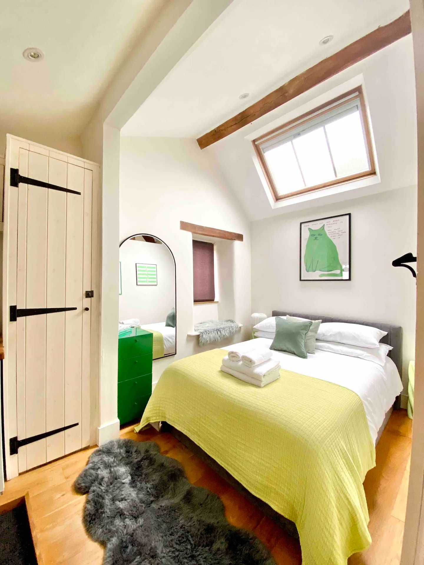 chambre mansardée avec lucarne chambre mansardée avec lucarne