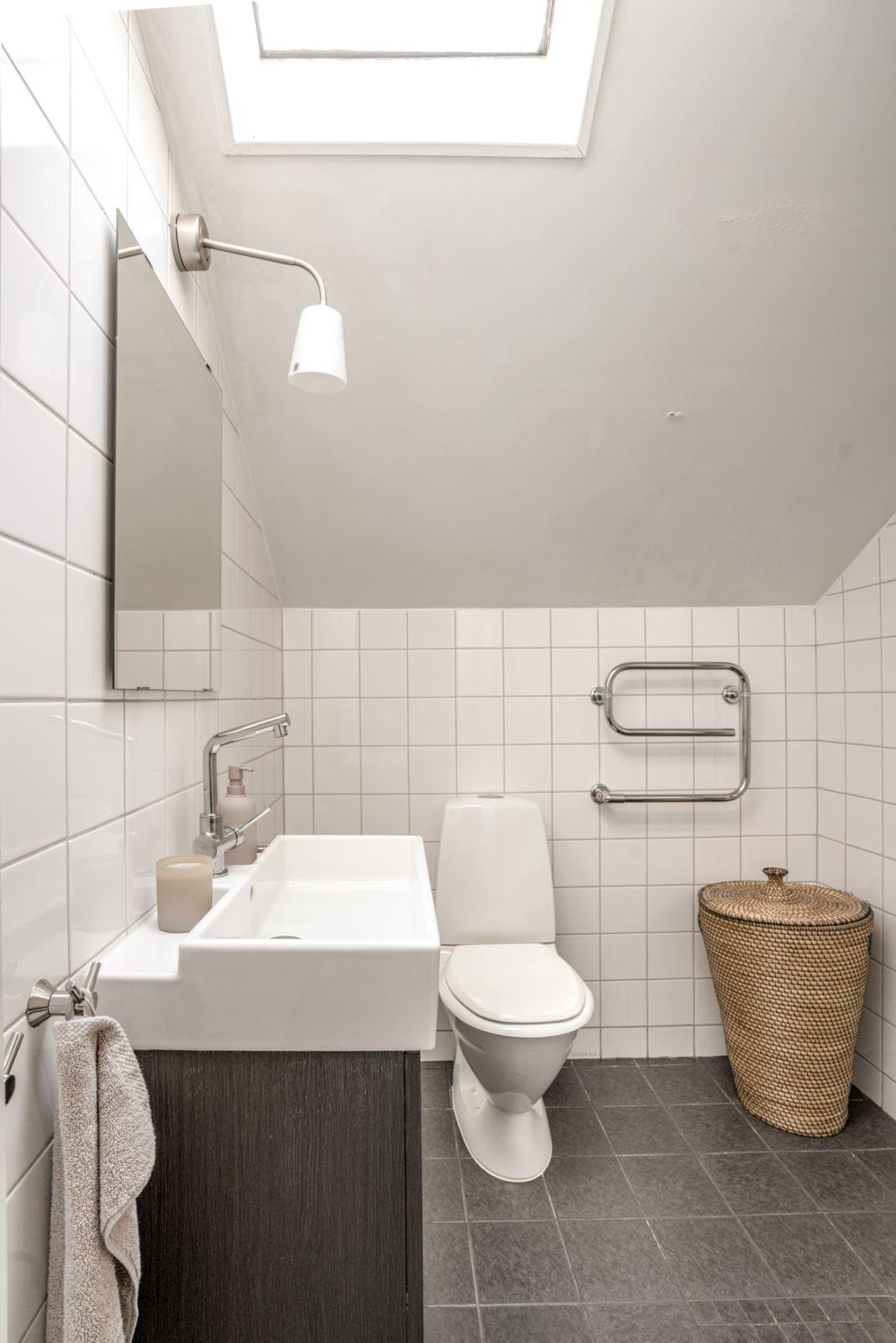 salle de bain avec velux salle de bain avec velux