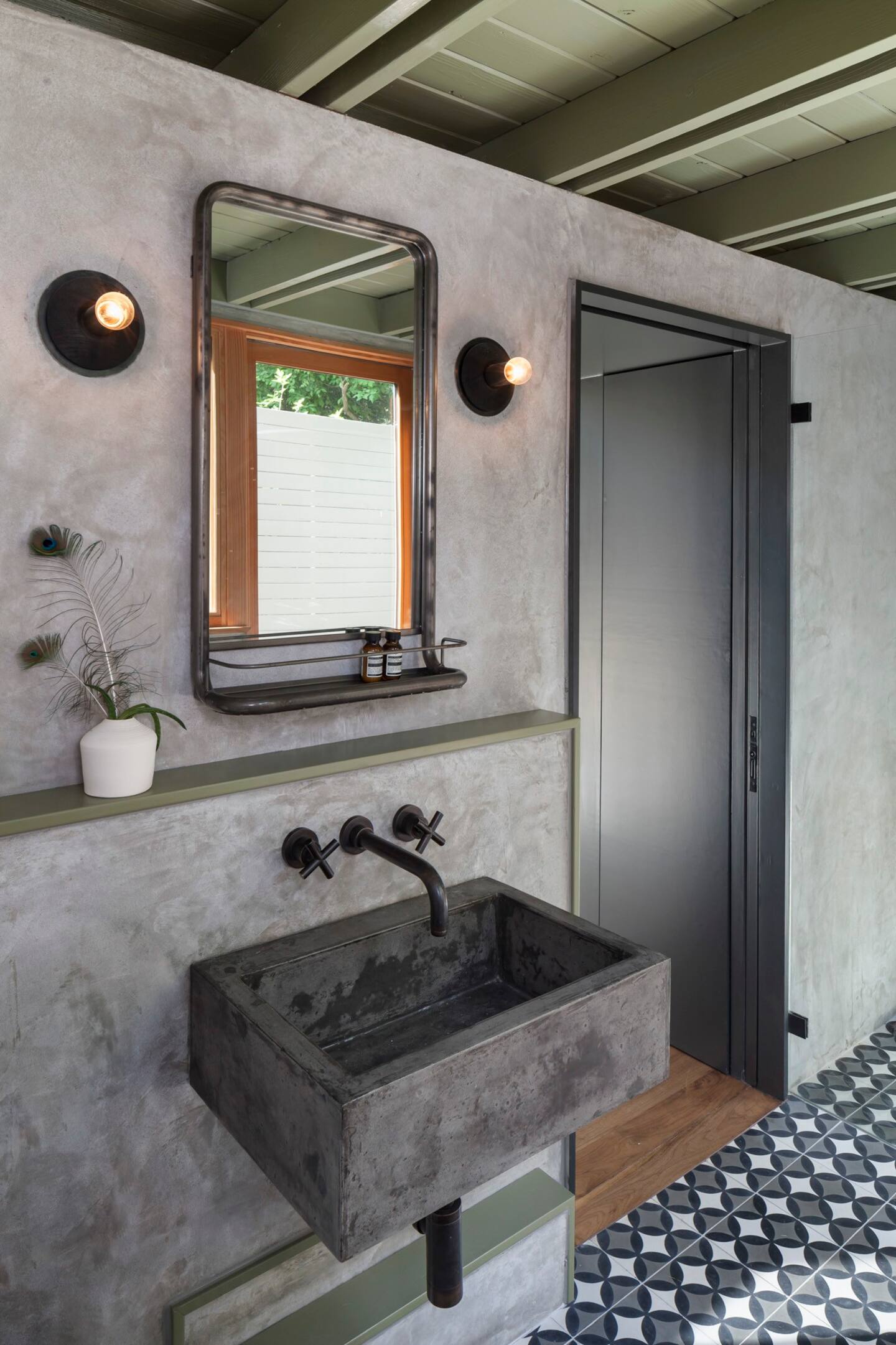 salle de bain béton petite maison 44m2 salle de bain béton petite maison 44m2