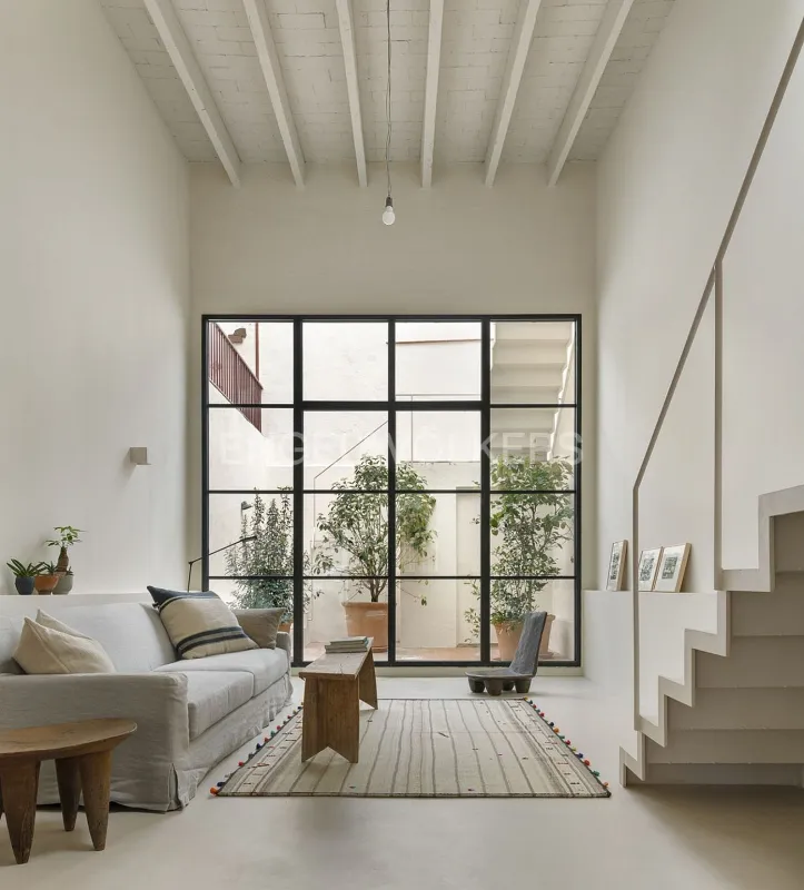 salon décoration contemporaine maison de ville avec terrasse