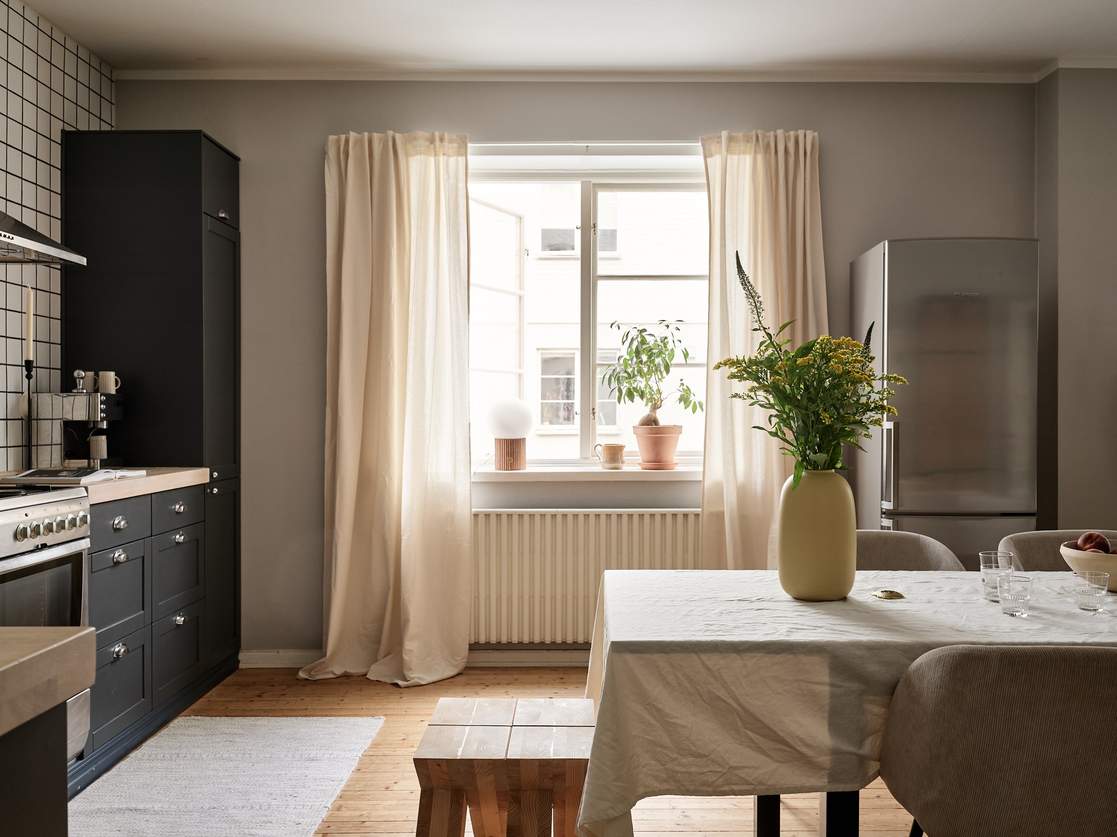cuisine noire ouverte avec salle à manger décoration scandinave cuisine noire ouverte avec salle à manger décoration scandinave