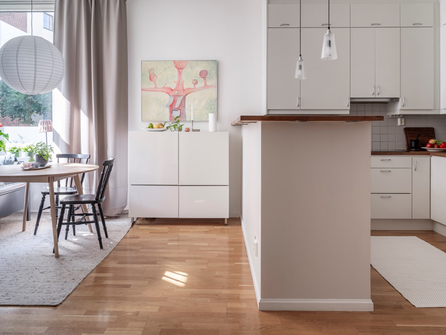 cuisine ouverte et salle à manger deux-pièces 49m2