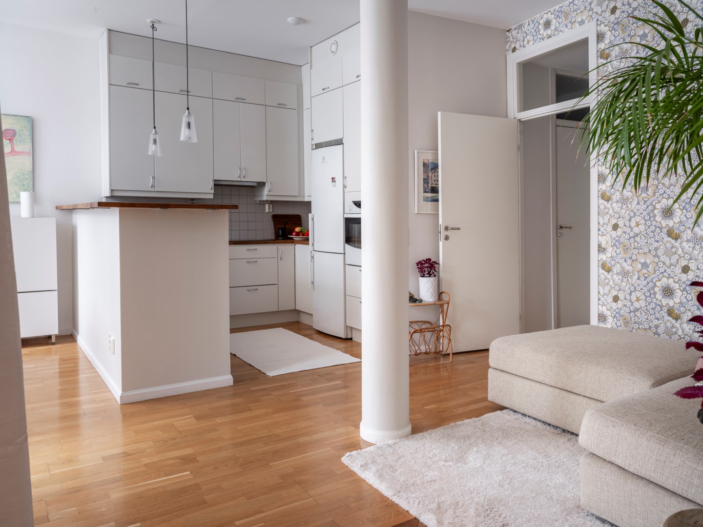 cuisine ouverte et salon deux-pièces 49m2