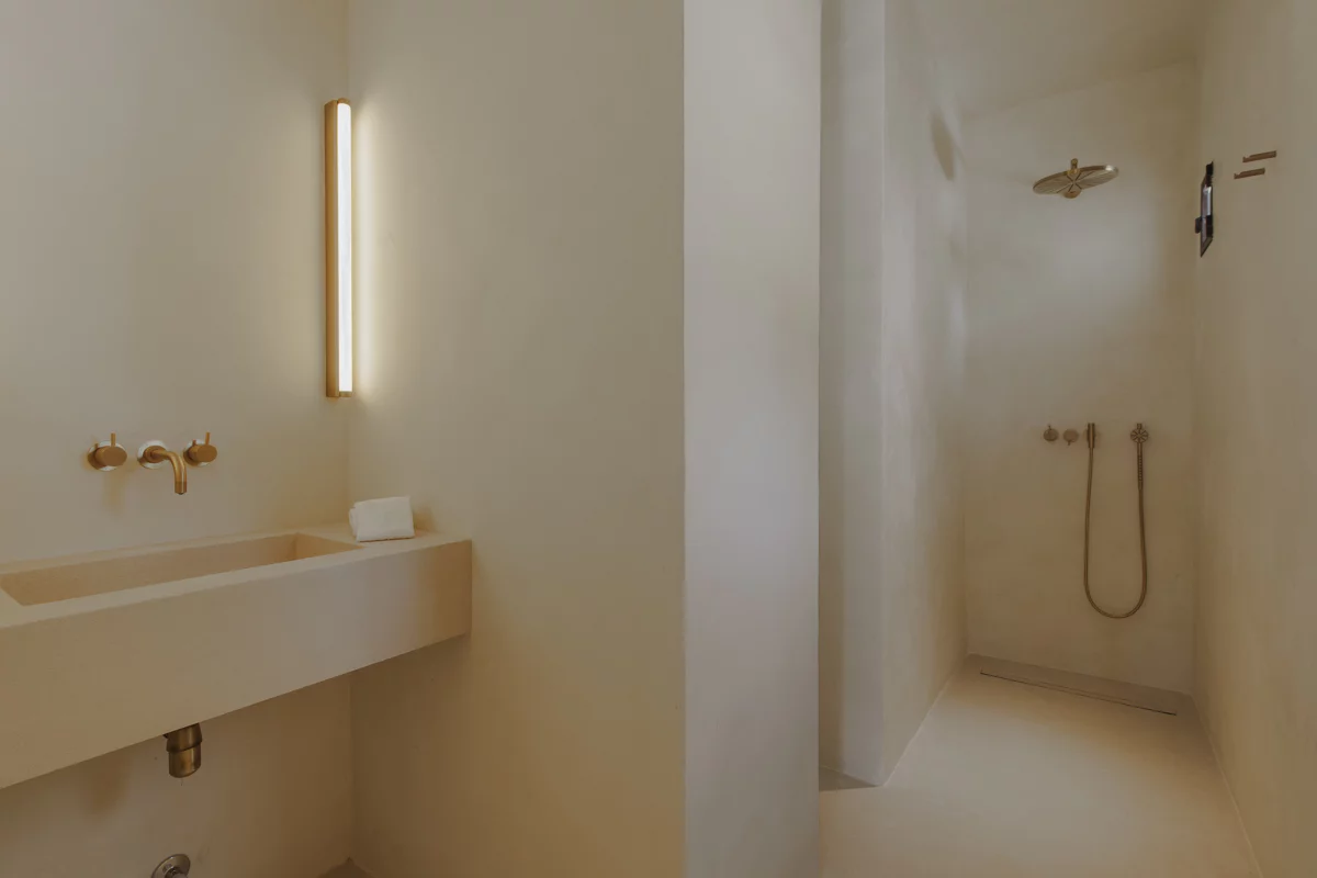 salle de bain maison en pierres Ibiza salle de bain maison en pierres Ibiza