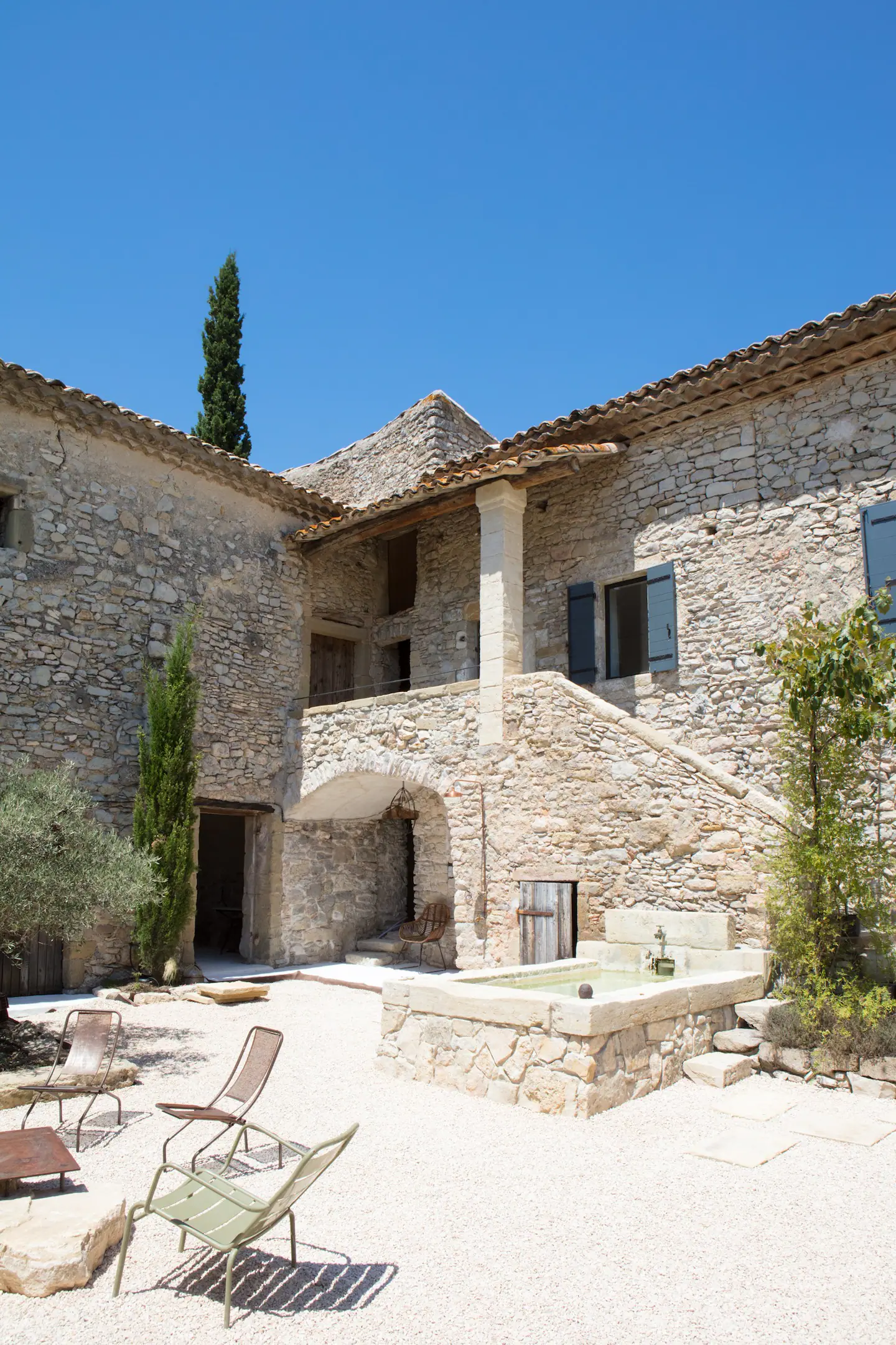 ancien mas en pierres en Provence