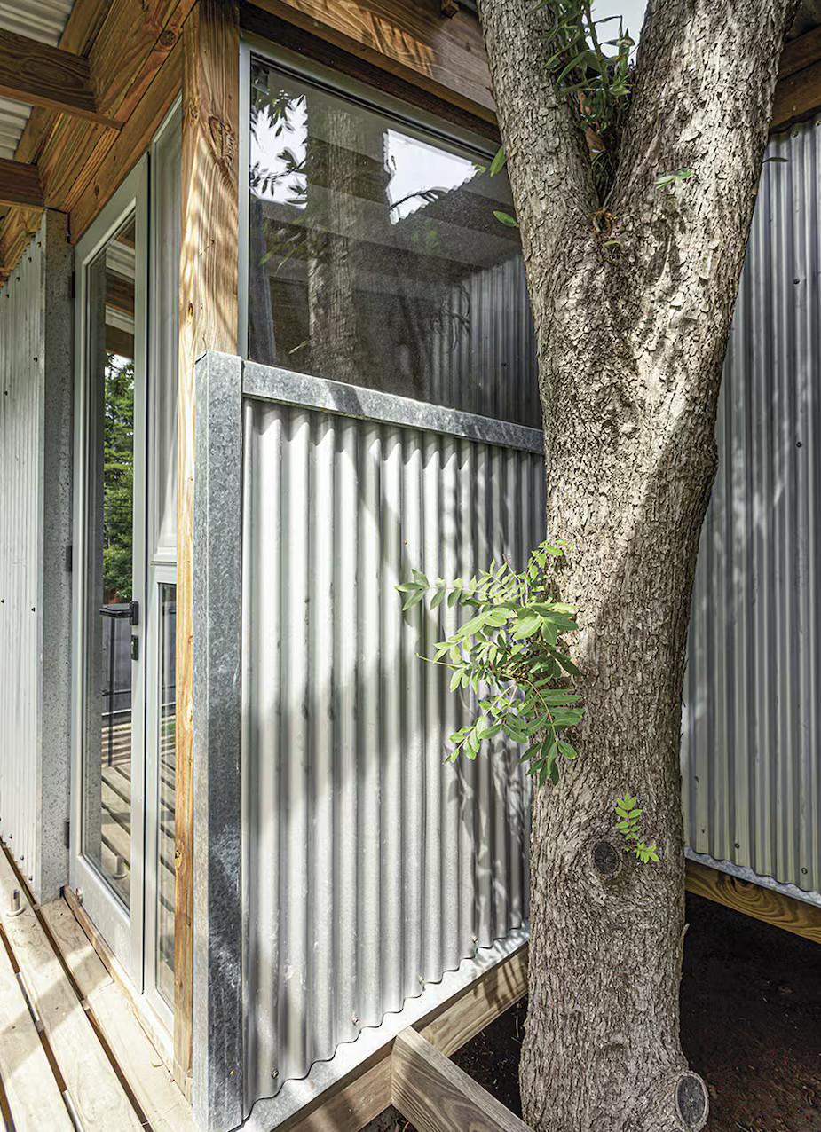 maison contemporaine en tôle et bois maison contemporaine en tôle et bois