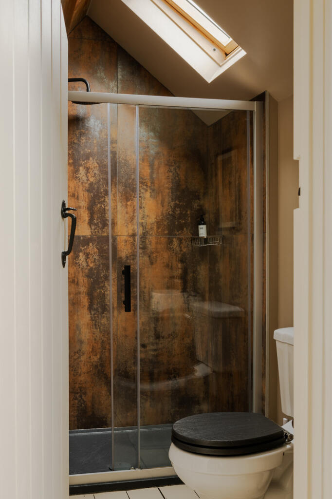 salle de bain avec velux salle de bain avec velux