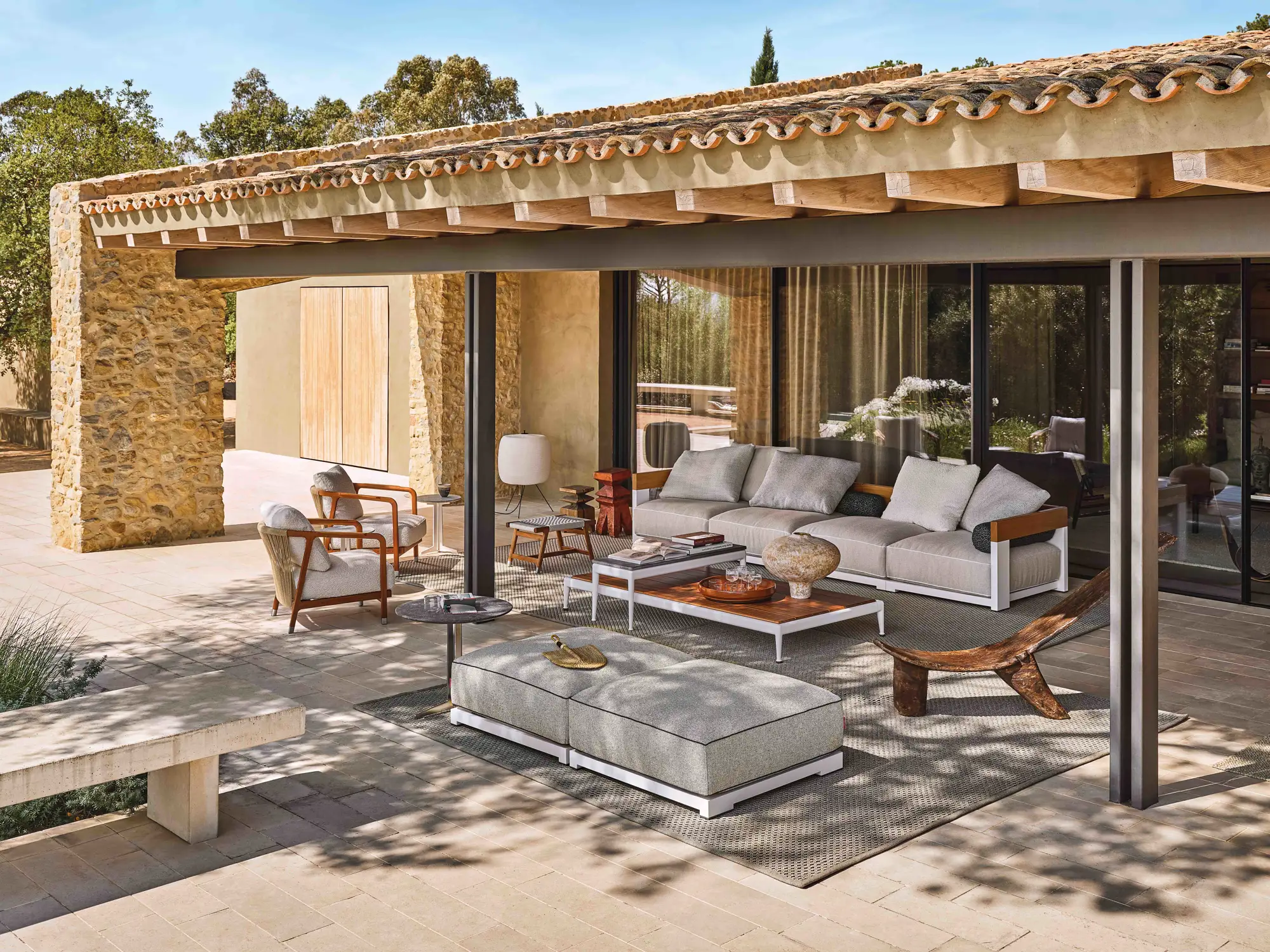 terrasse maison en pierres contemporaine décoration contemporaine