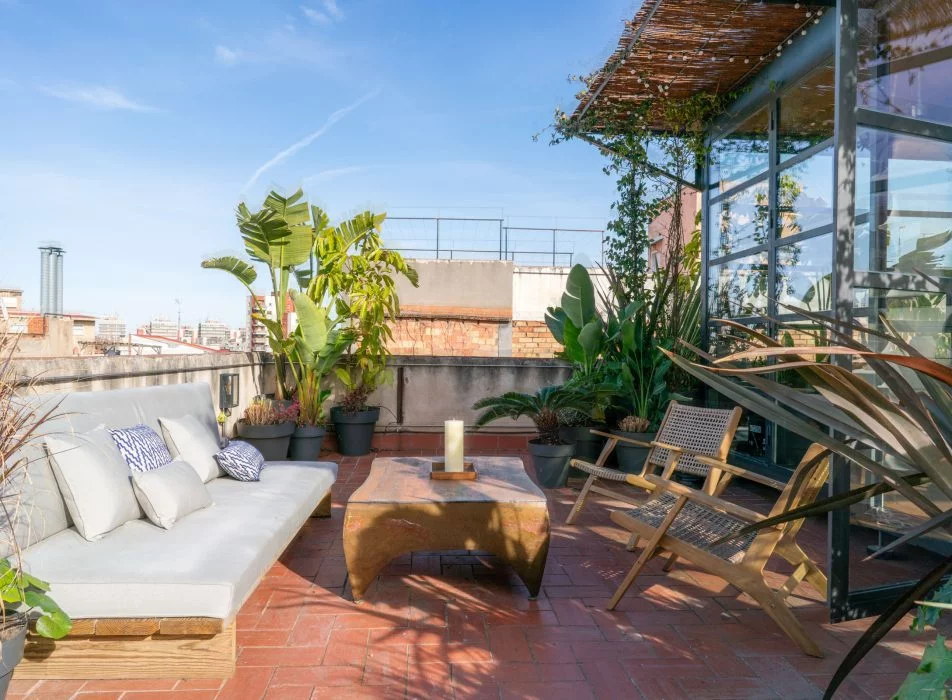 terrasse avec véranda appartement décoration contemporaine et industrielle terrasse avec véranda appartement décoration contemporaine et industrielle