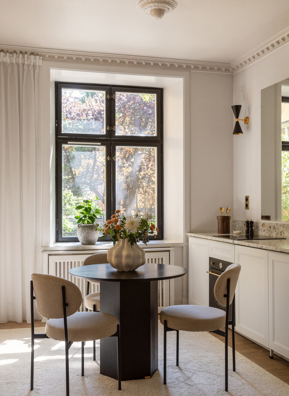 cuisine avec moulures deux-pièces 29m2