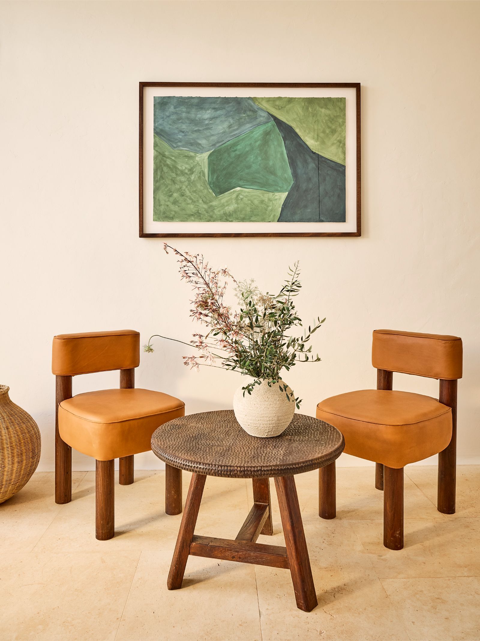 coin salon dans chambre décoration contemporaine et méditerranéenne maison Minorque coin salon dans chambre décoration contemporaine et méditerranéenne maison Minorque