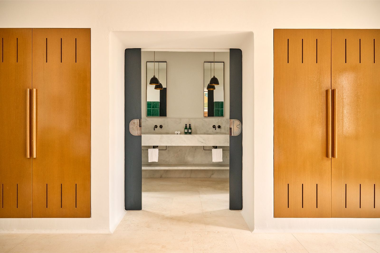 salle de bain carrelage vert maison Minorque salle de bain carrelage vert maison Minorque