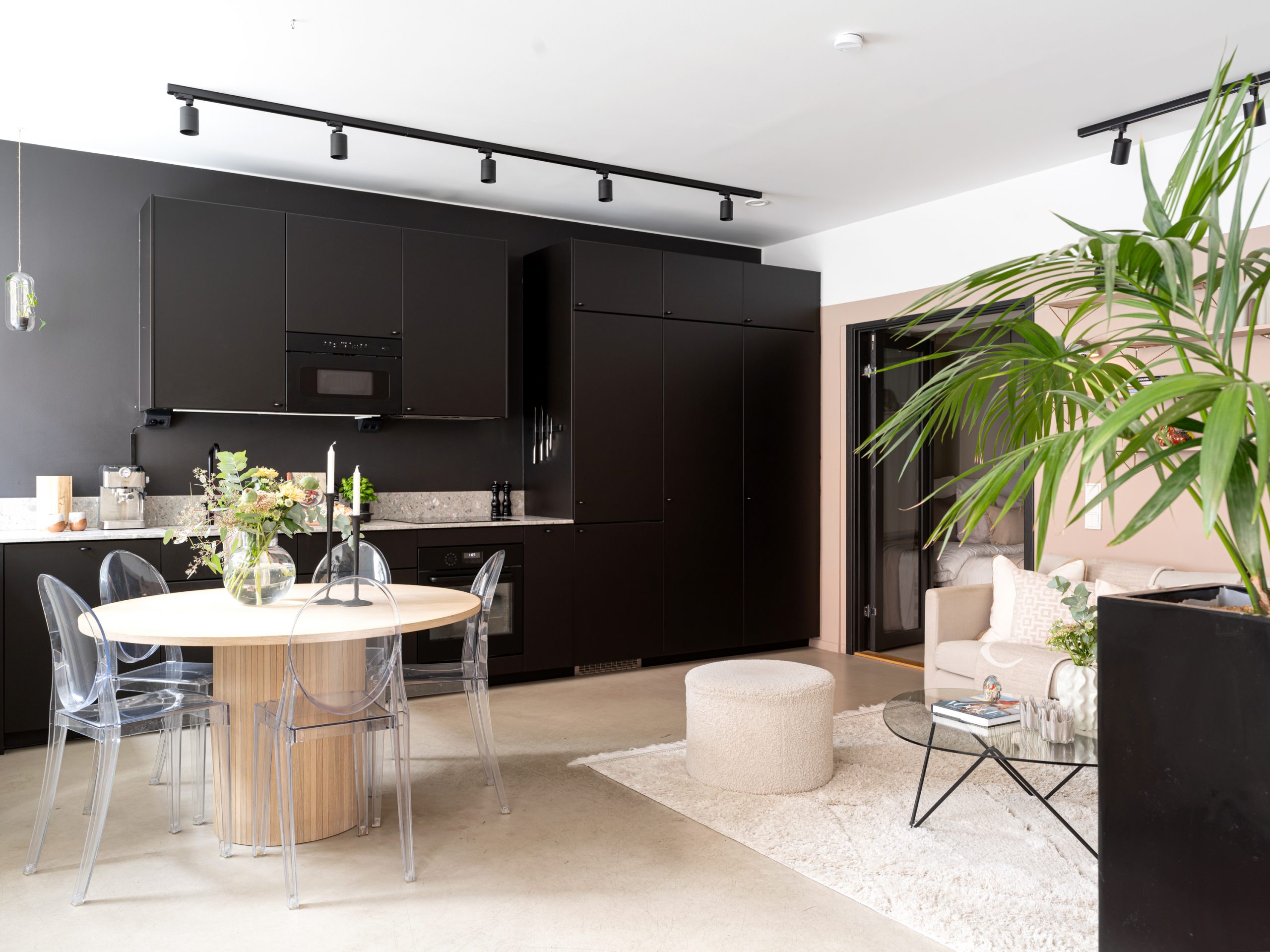 cuisine noire studio 47m2 cuisine noire studio 47m2