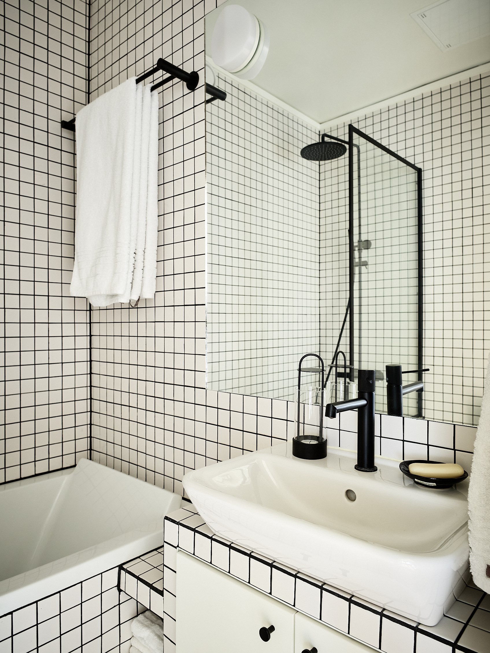 salle de bain petits carreaux blancs joints noirs salle de bain petits carreaux blancs joints noirs
