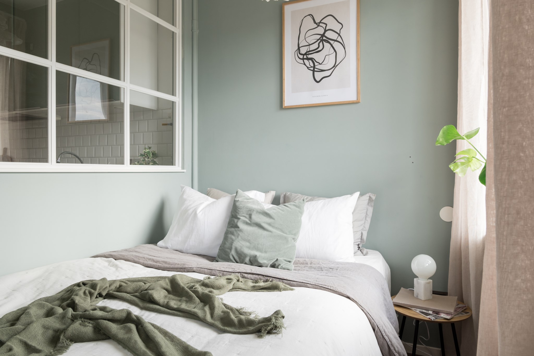 chambre murs verts deux-pièces 39m2 décoration scandinave chambre murs verts deux-pièces 39m2 décoration scandinave