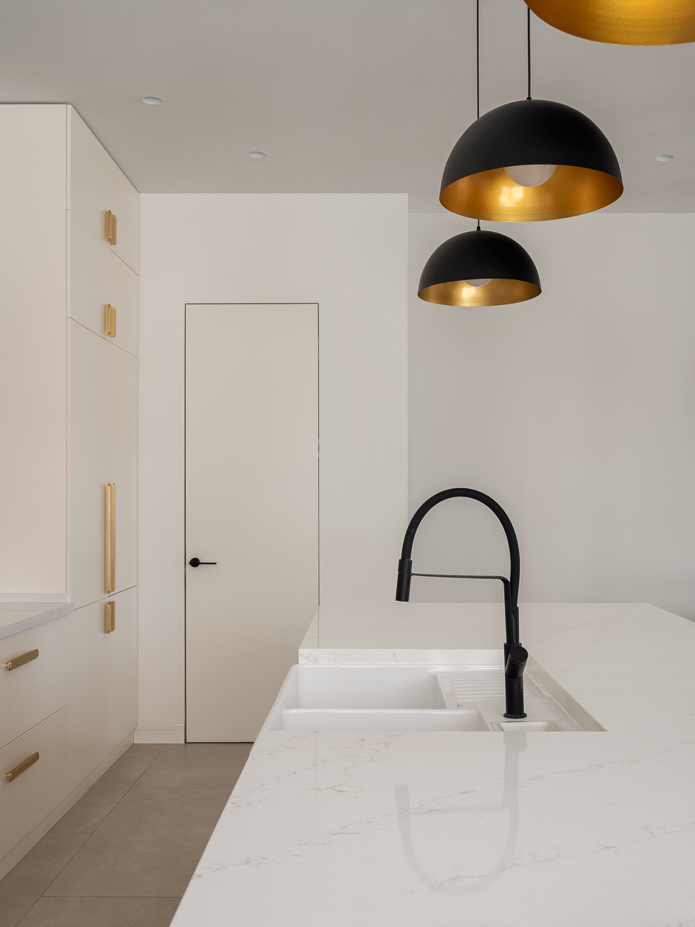 cuisine design blanche maison contemporaine