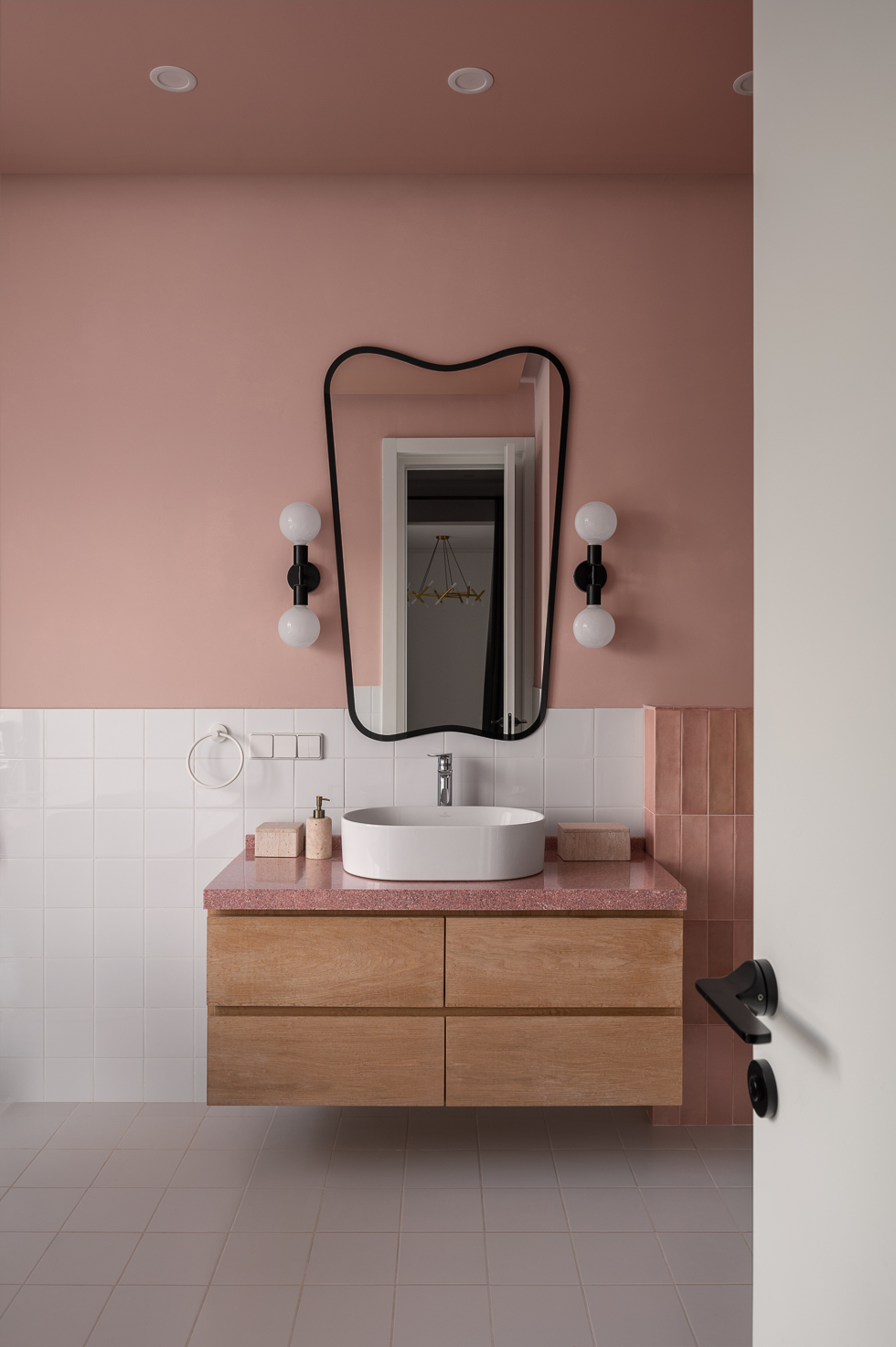 salle de bain rose