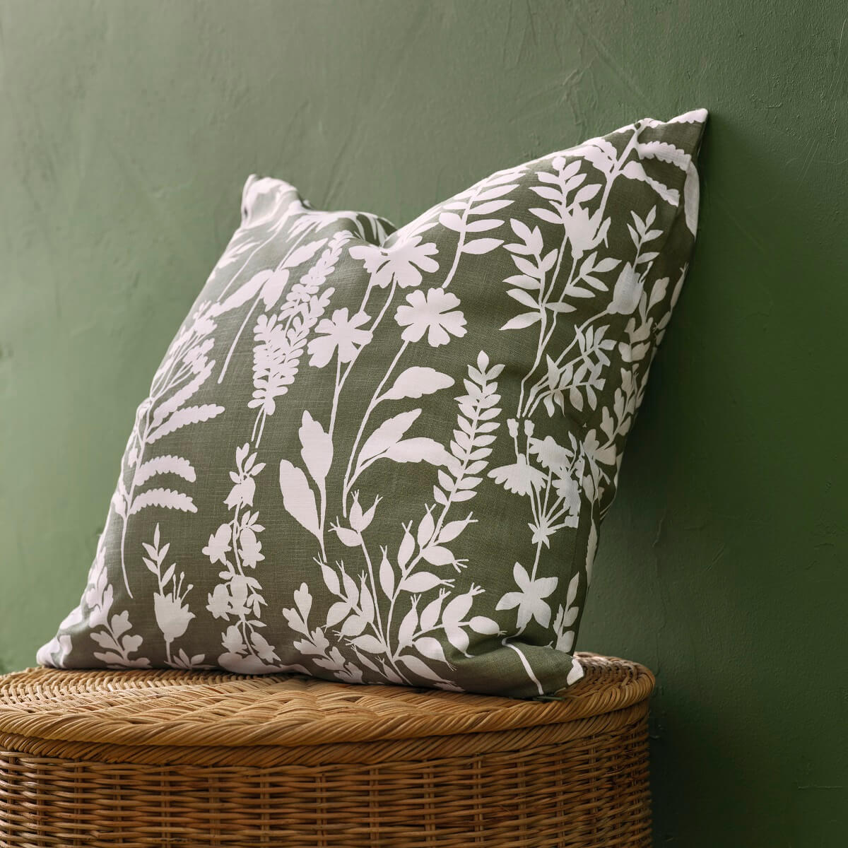coussin IKEA vert motif végétal coussin IKEA vert motif végétal