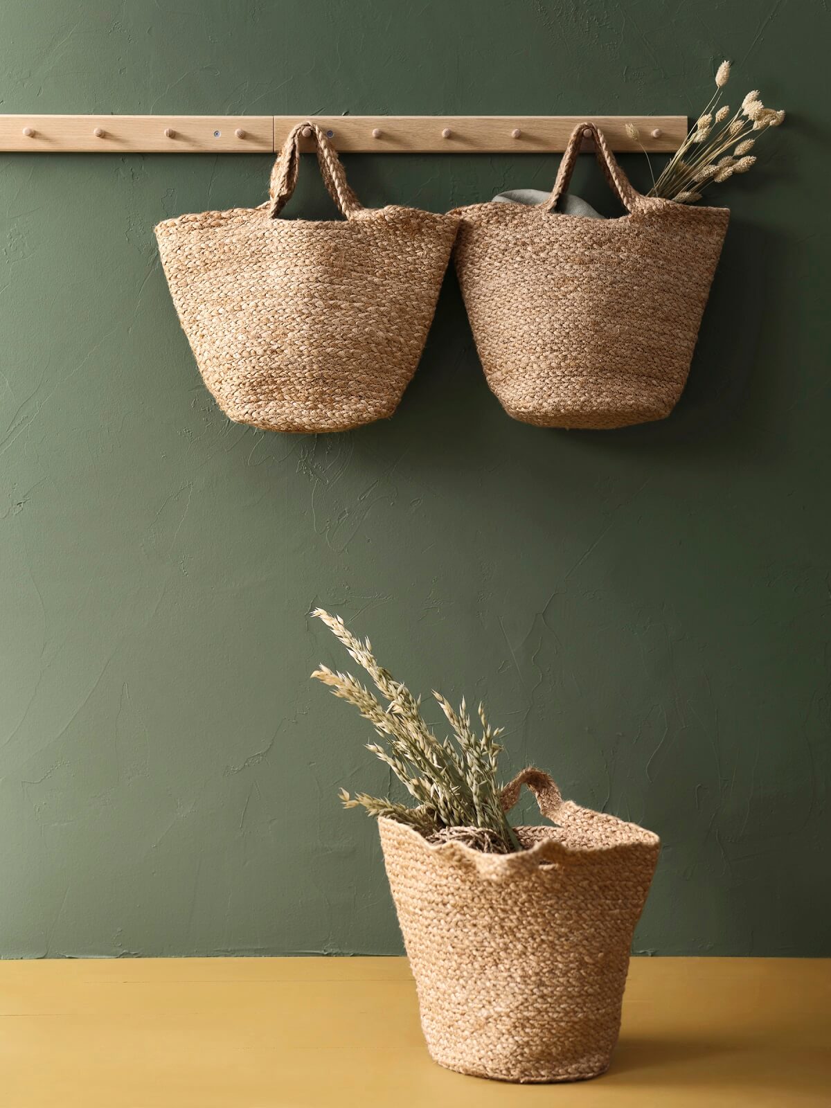 paniers sur porte-manteau paniers sur porte-manteau