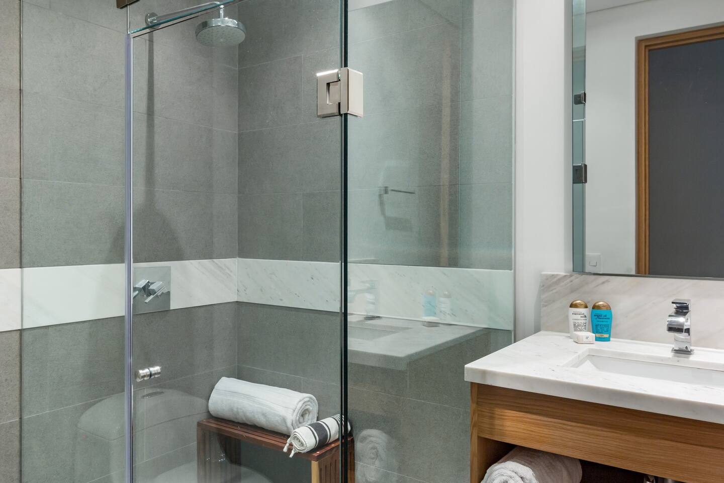 salle de bain design grise et bois salle de bain design grise et bois
