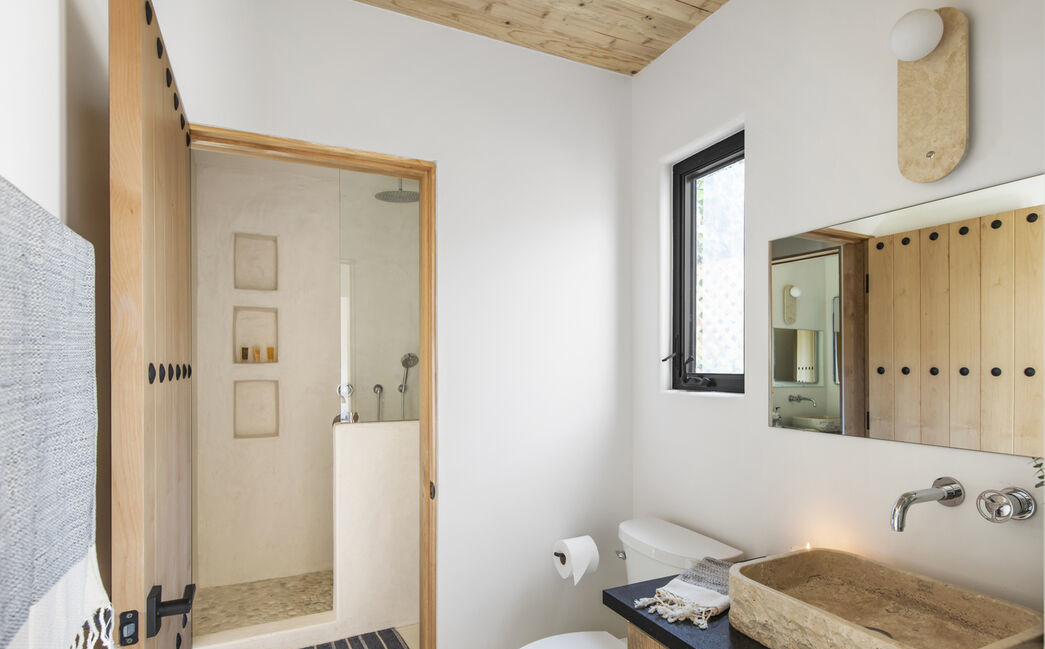 salle de bain rustique chic décoration naturelle
