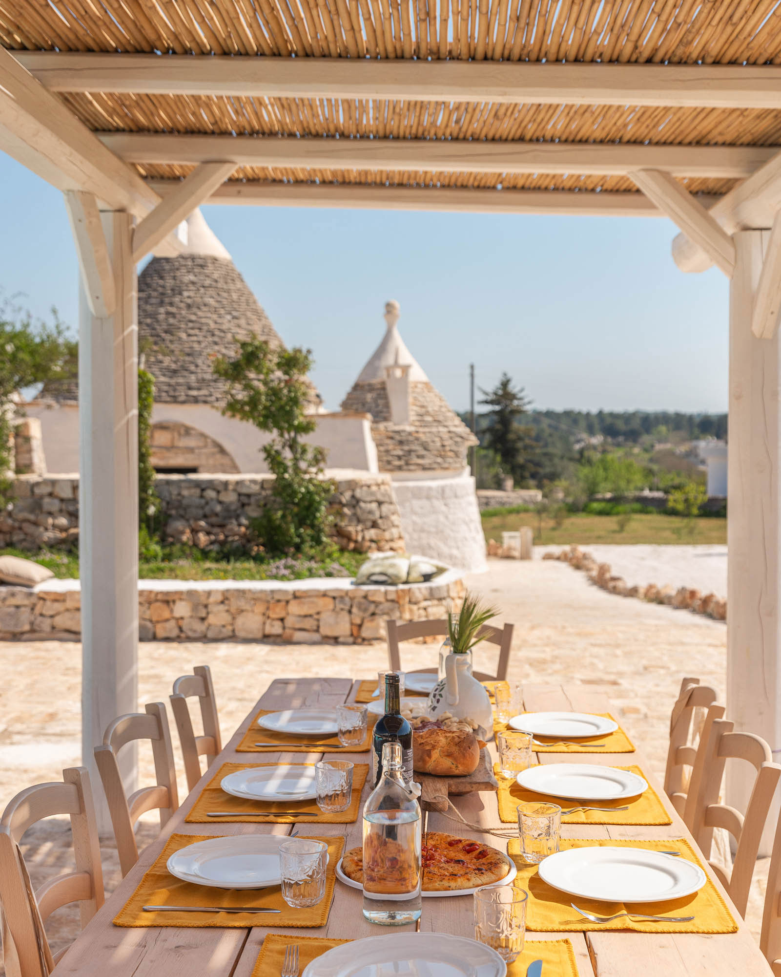 terrasse avec pergola trullo Pouilles Masseria Le Monache terrasse avec pergola trullo Pouilles Masseria Le Monache