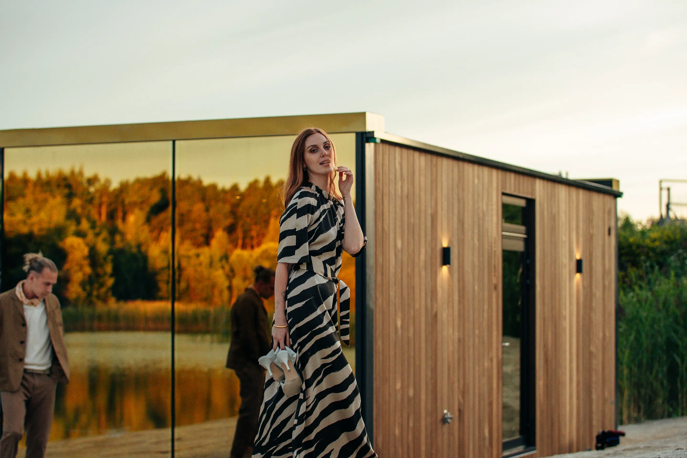 petite maison de 26m2 miroir doré ÖÖD Golden House