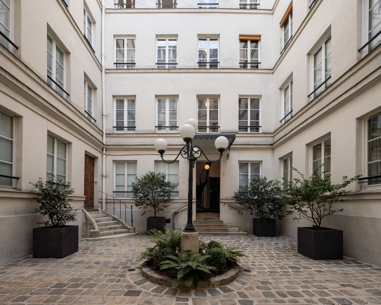 immeuble ancien avec cour Paris immeuble ancien avec cour Paris