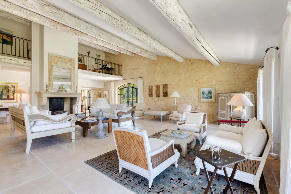 salon maison en pierres Provence salon maison en pierres Provence