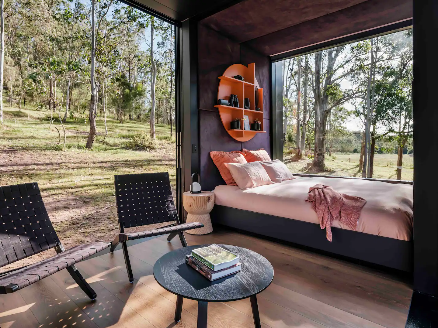 espace chambre petite maison en bois hors-réseaux Billy' s Hideaway