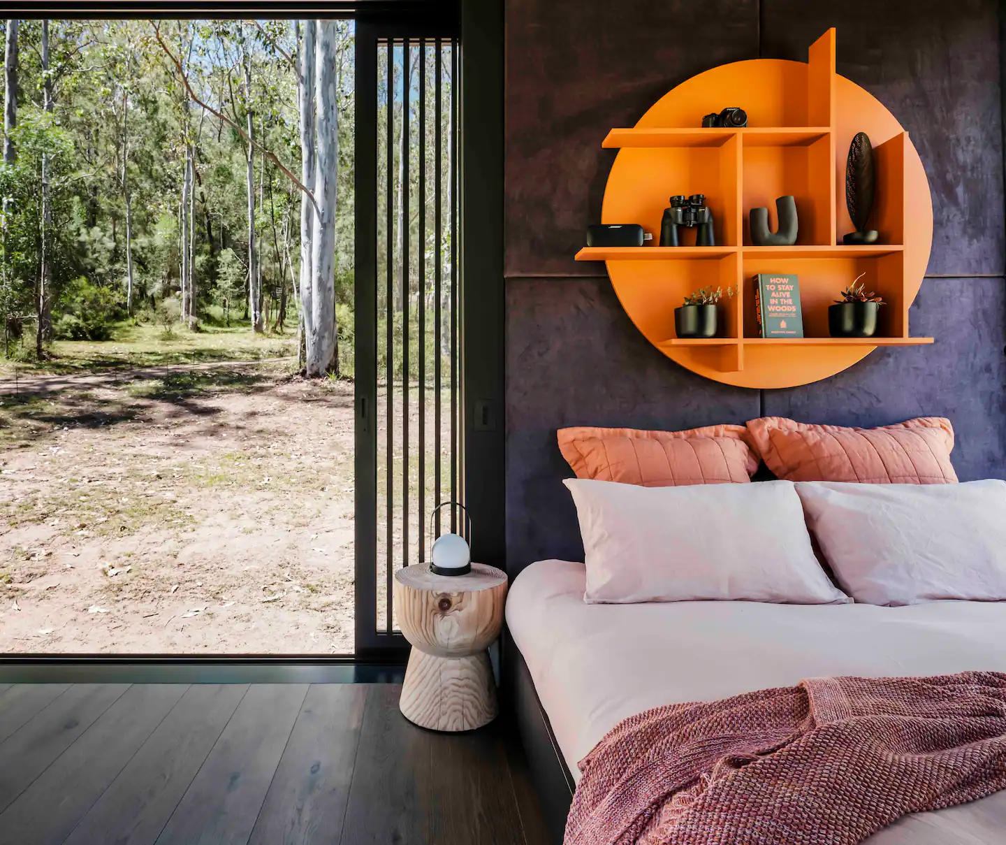 espace chambre petite maison en bois hors-réseaux Billy' s Hideaway