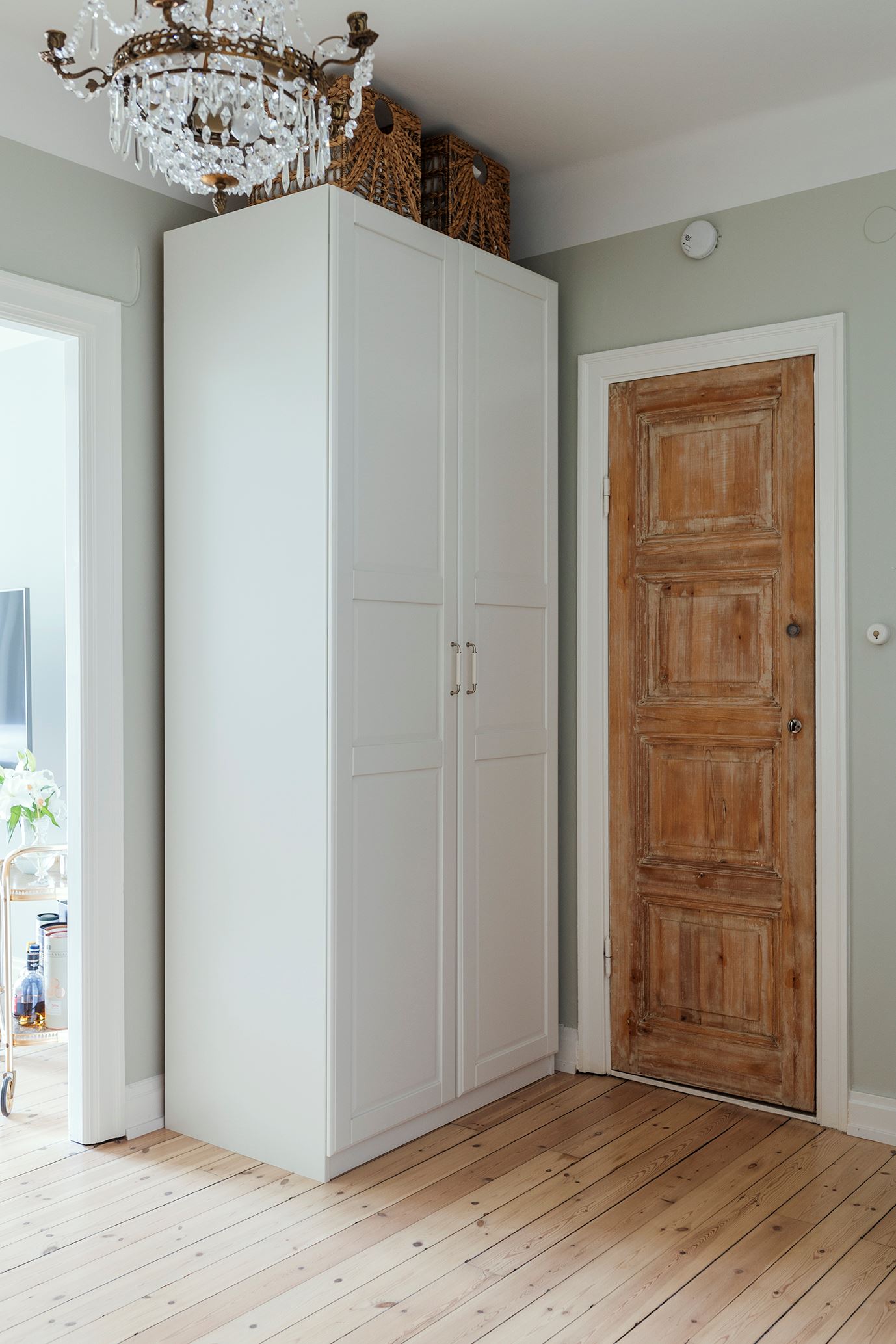 entrée avec armoire entrée avec armoire