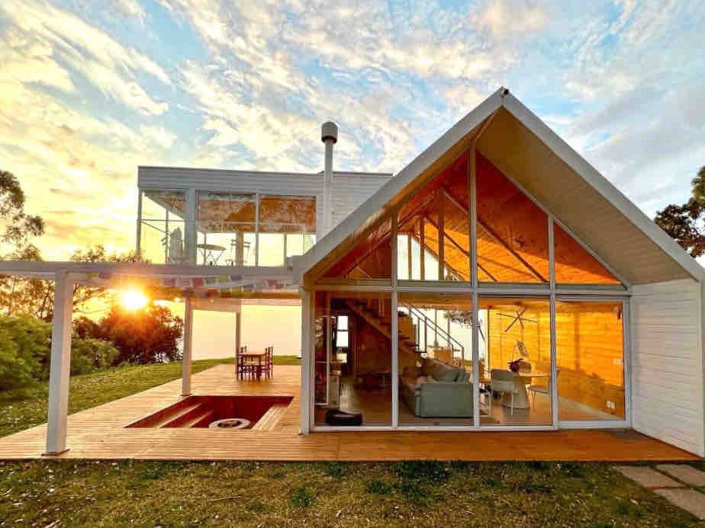 maison A-Frame design blanche