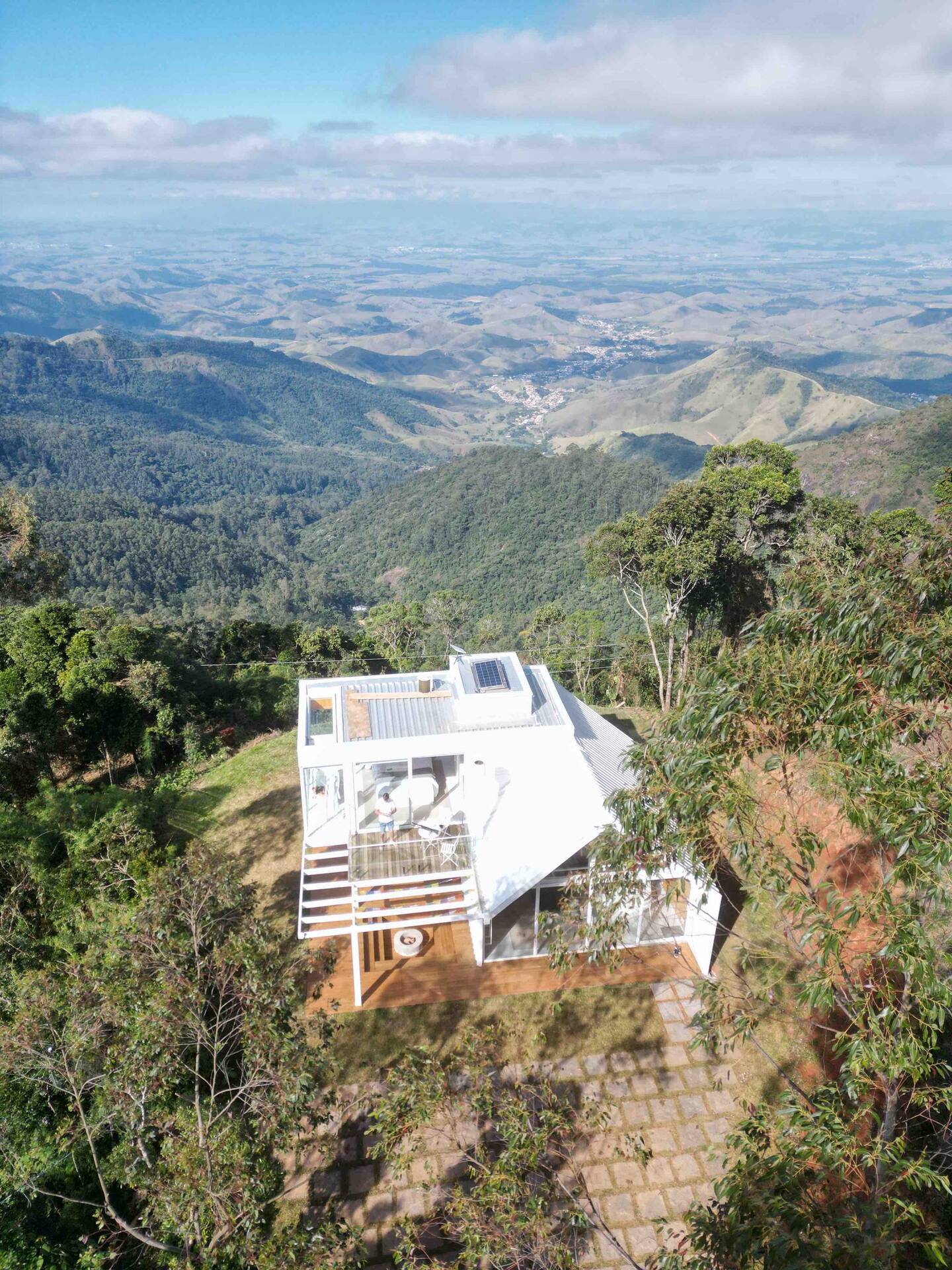 maison A-Frame design blanche