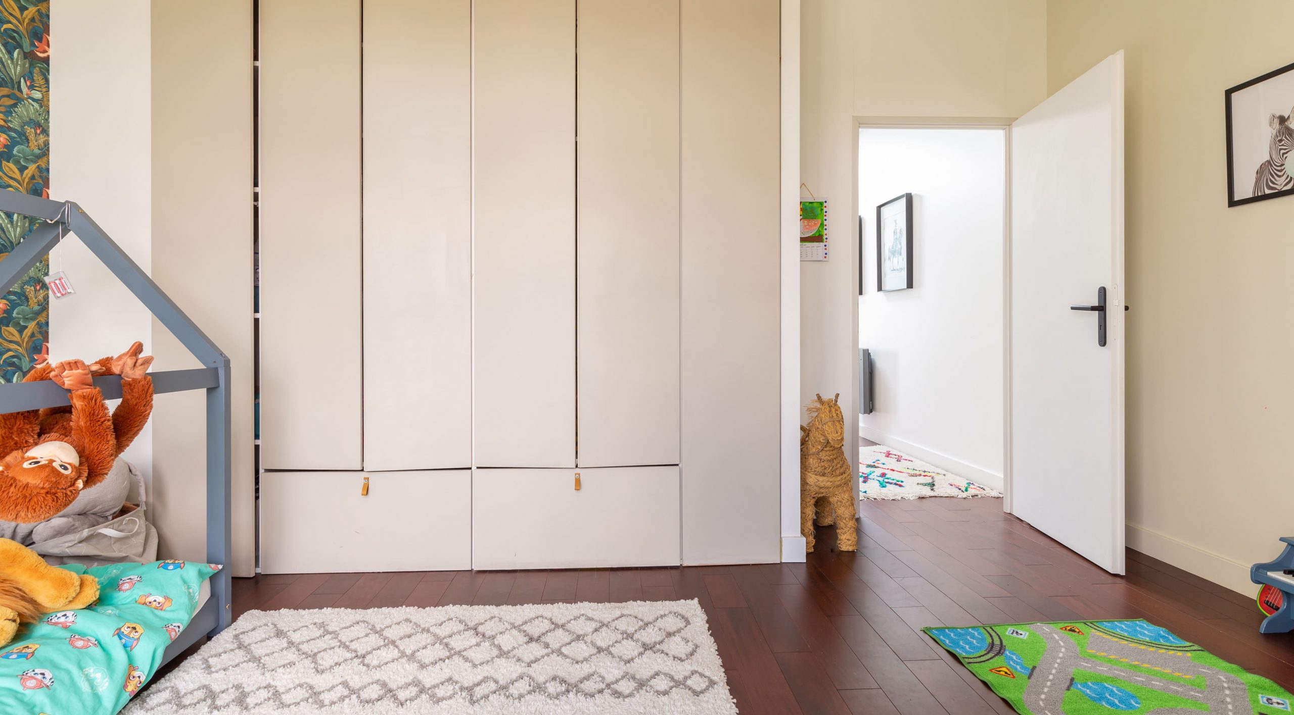 chambre enfant décoration contemporaine rénovation maison de ville photo : © Thierry Gravoille chambre enfant décoration contemporaine rénovation maison de ville photo : © Thierry Gravoille