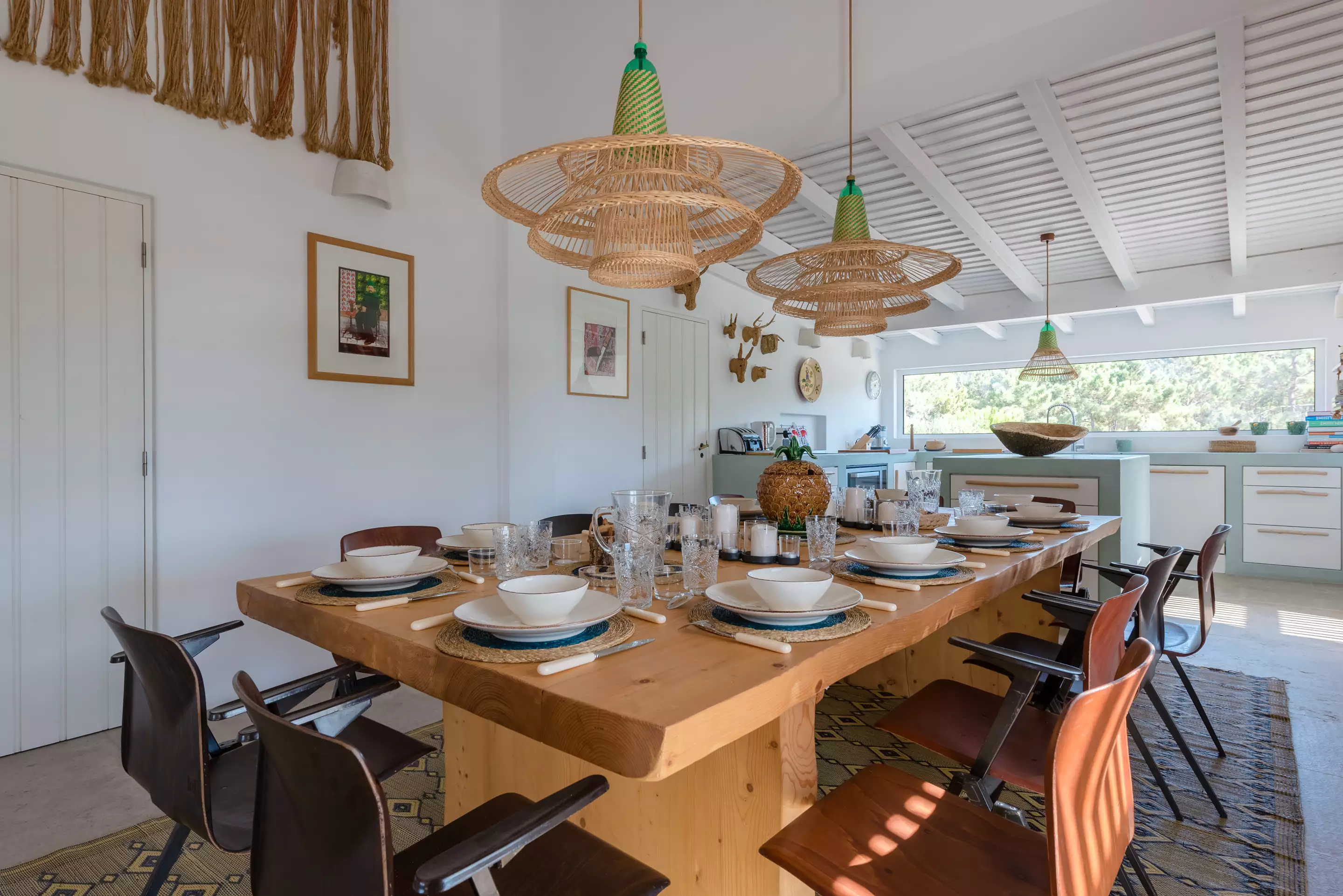 salle à manger décoration contemporaine maison Comporta