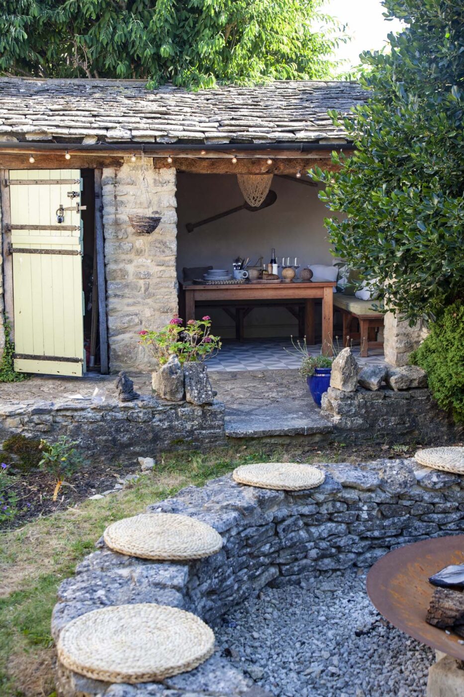 jardin avec terrasse couverte The Collector's House