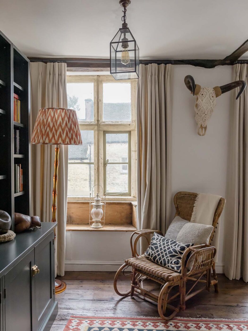 salon avec rocking chair The Collector's House