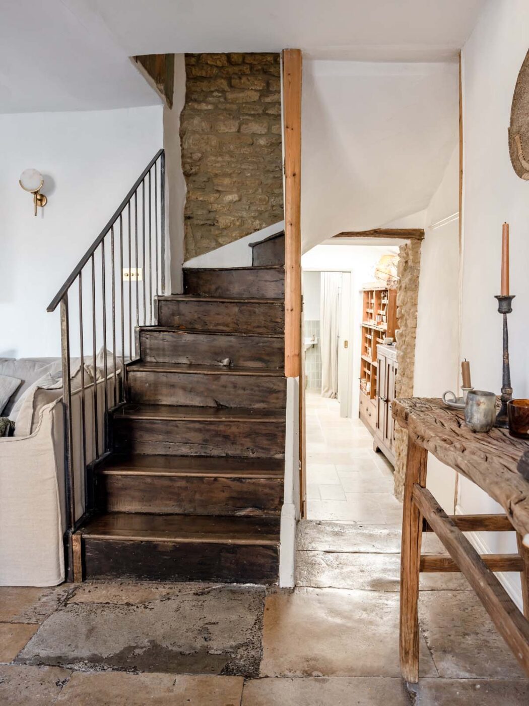 escalier maison anglaise ancienne The Collector's House