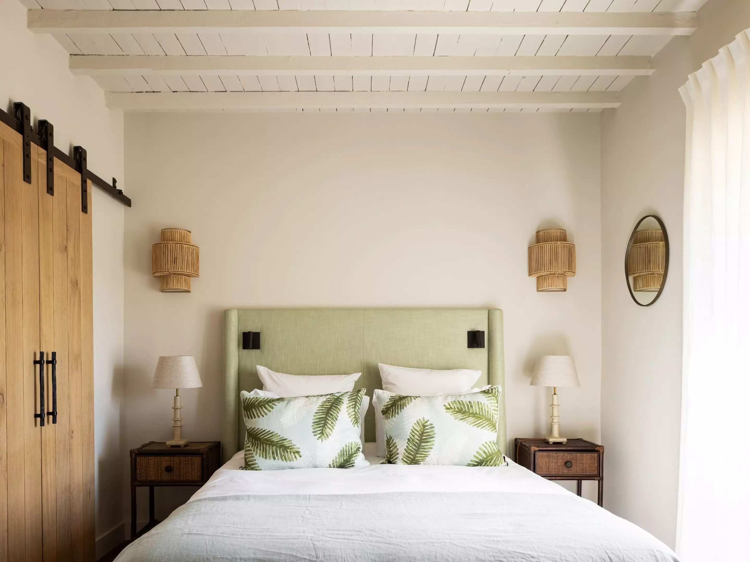 chambre décoration contemporaine maison en pierres Provence