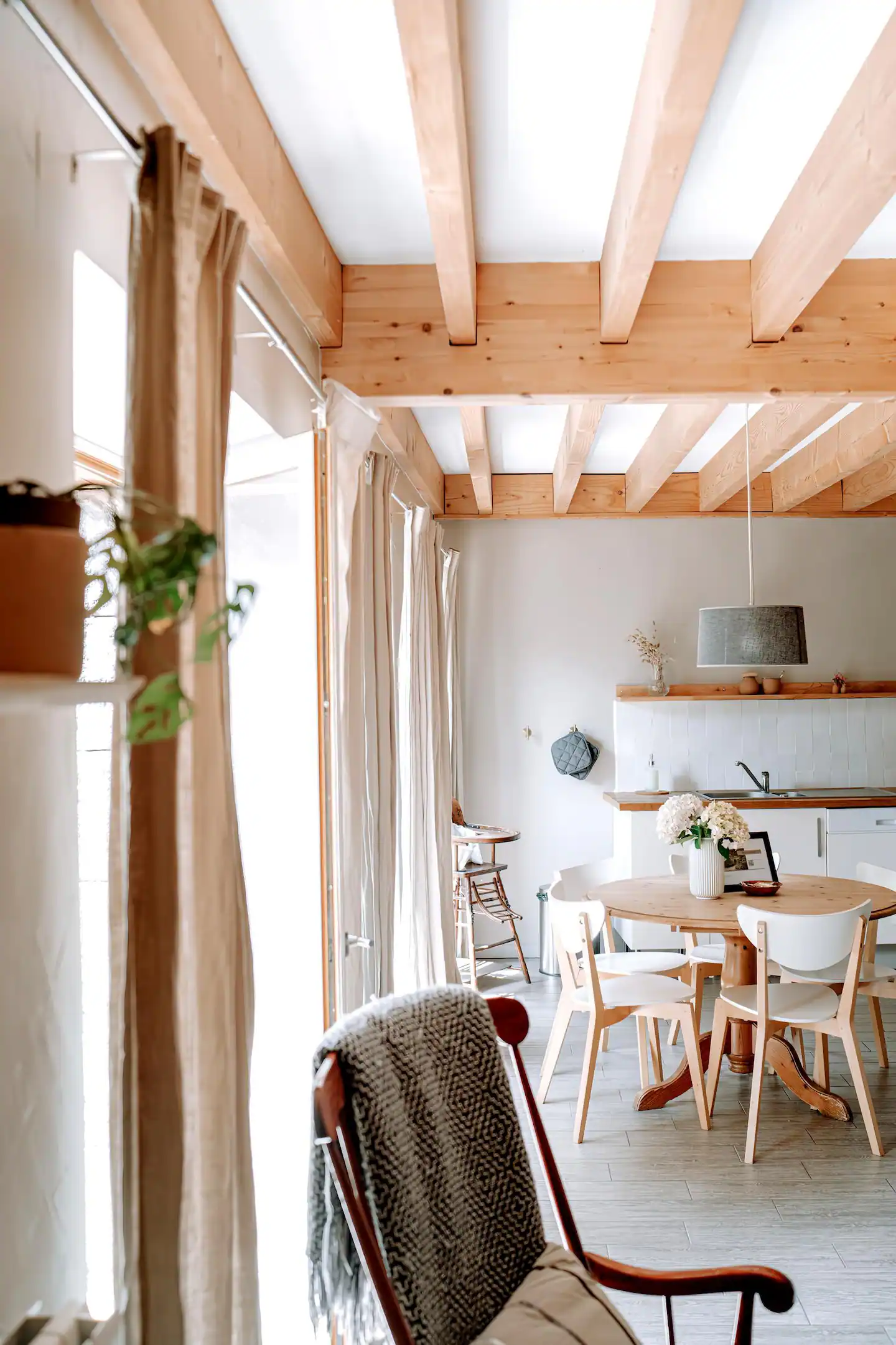 salon avec poutres maison Bretagne