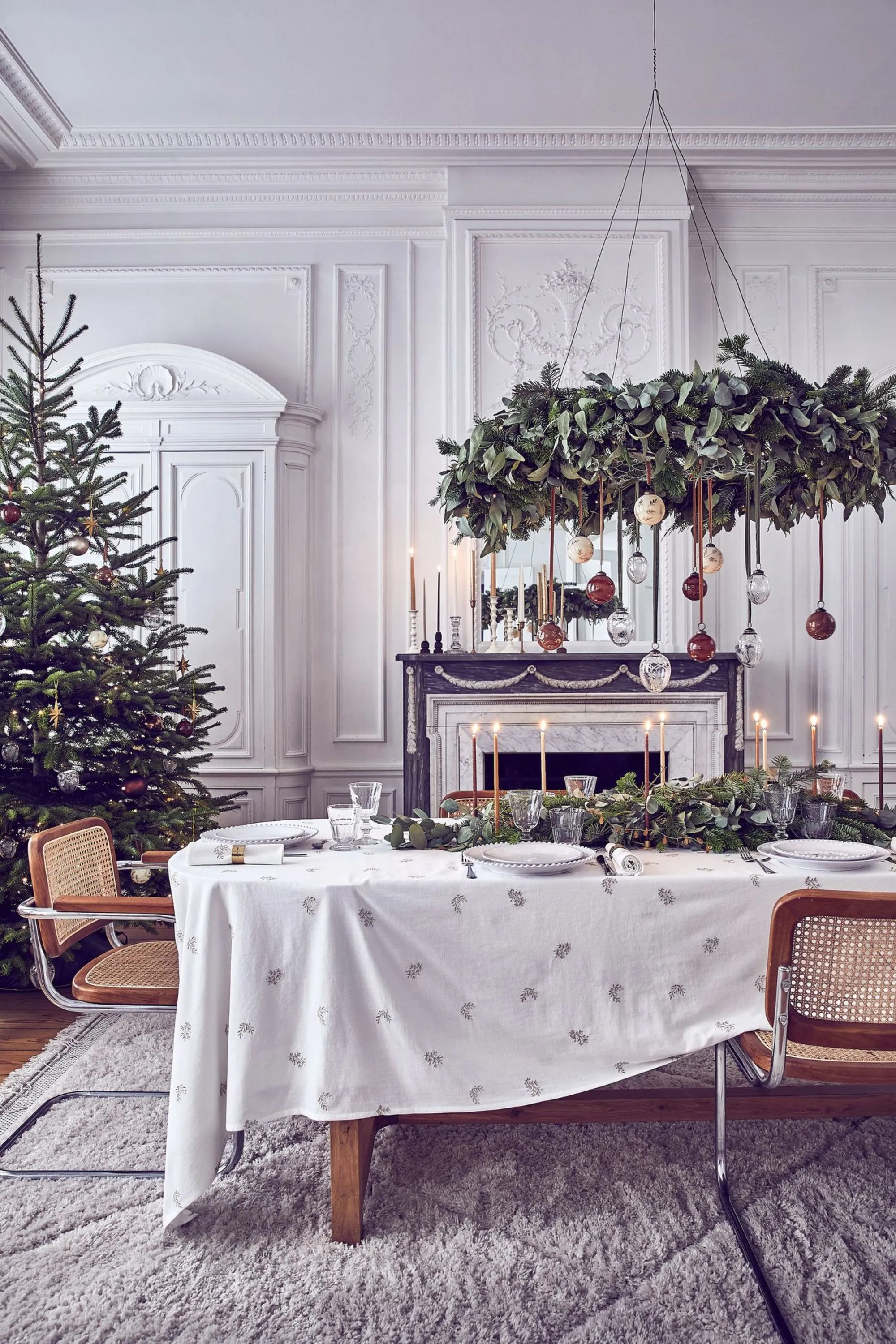 salle à manger avec moulures décoration Noël Cyrillus