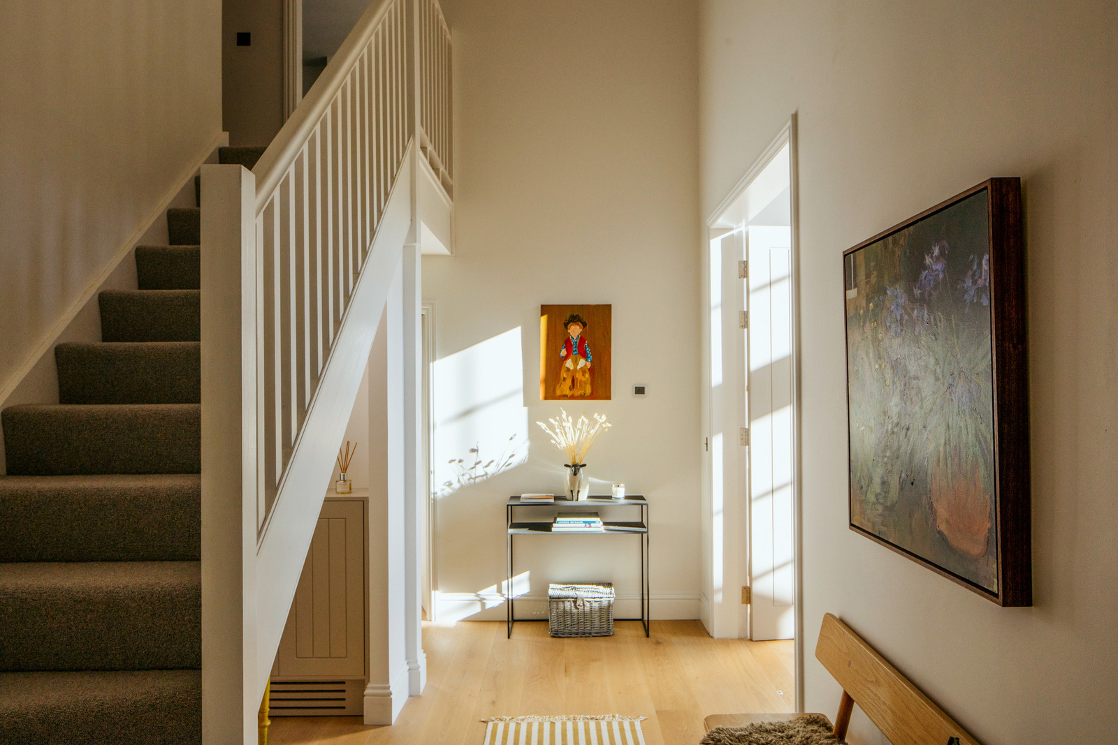 entrée avec escalier entrée avec escalier
