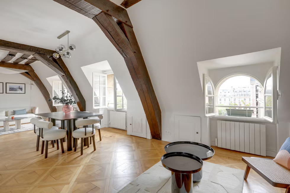 salon appartement Paris place des Vosges salon appartement Paris place des Vosges