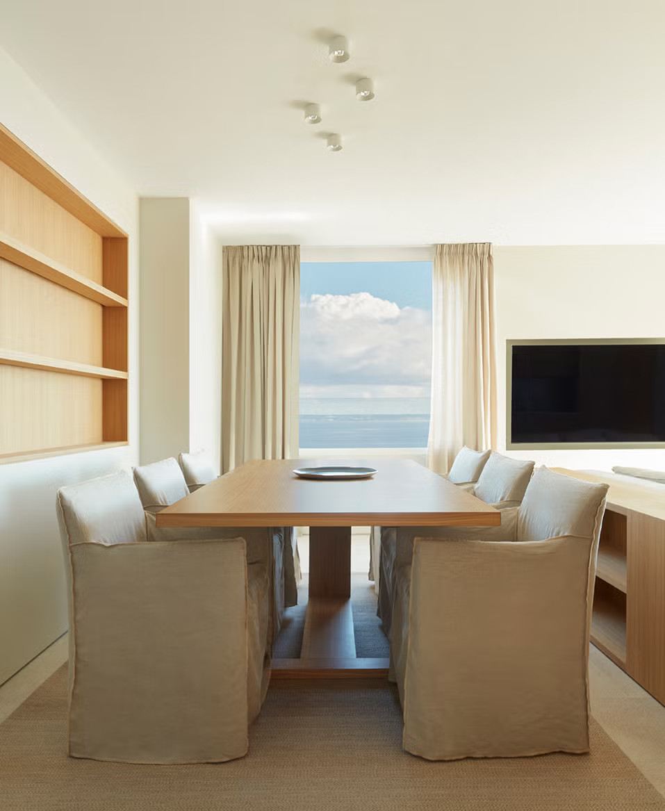 salle à manger vue mer décoration contemporaine