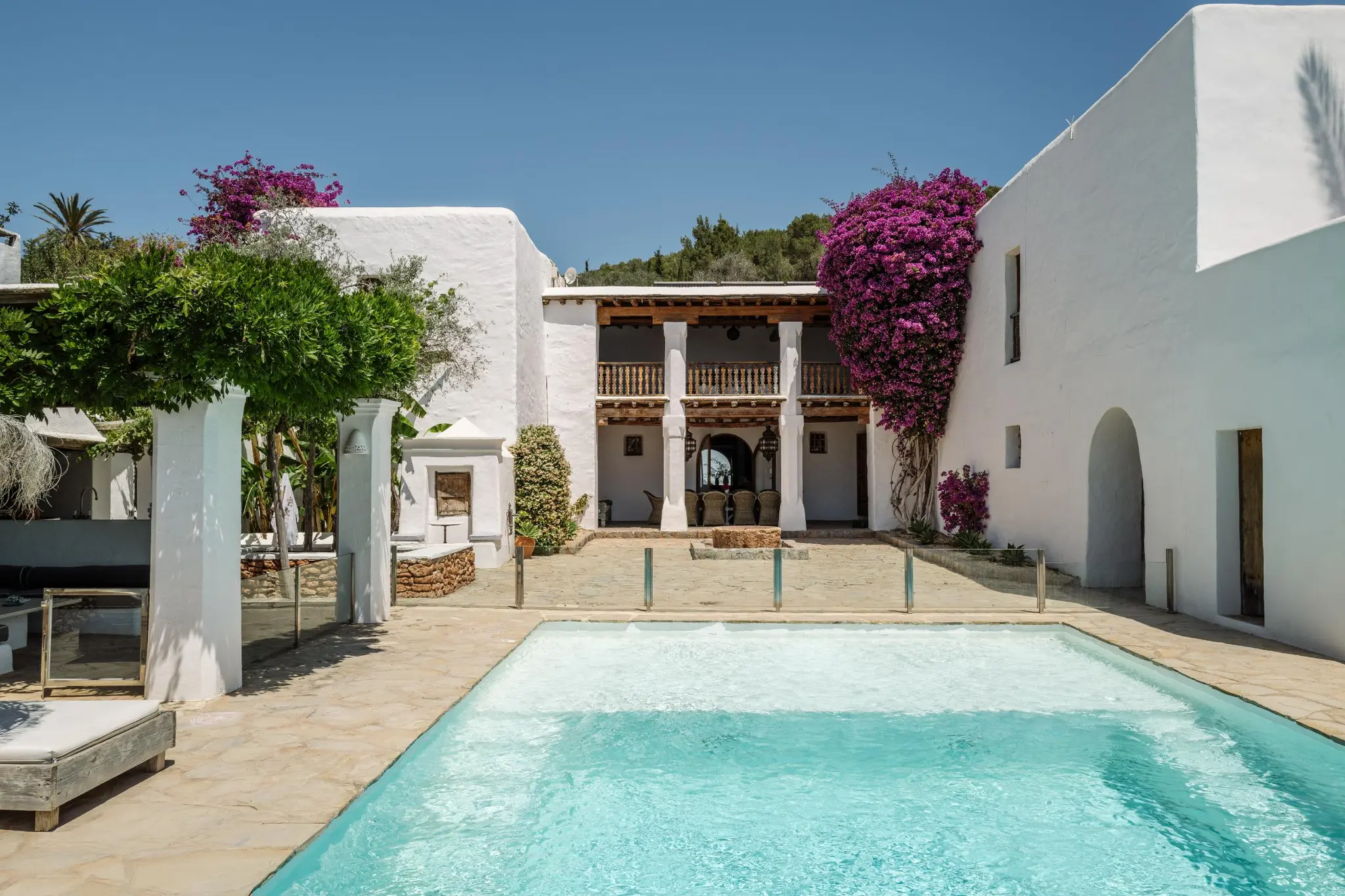 jardin avec piscine maison Ibiza par Blakstad jardin avec piscine maison Ibiza par Blakstad